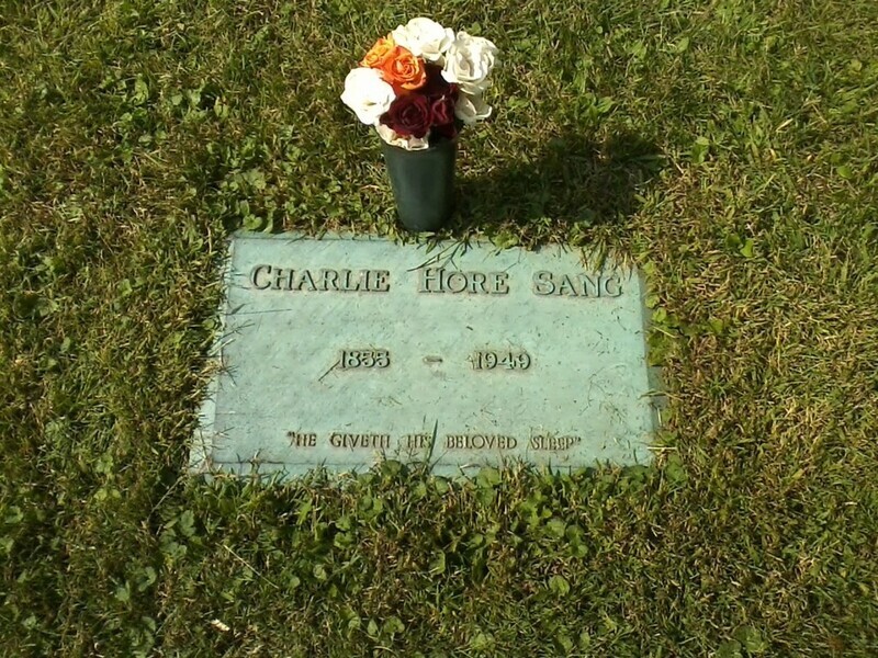 A photograph of Ho Sang Kee's headstone